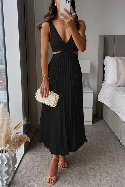 Kelsey Pleated Dress with Neckline