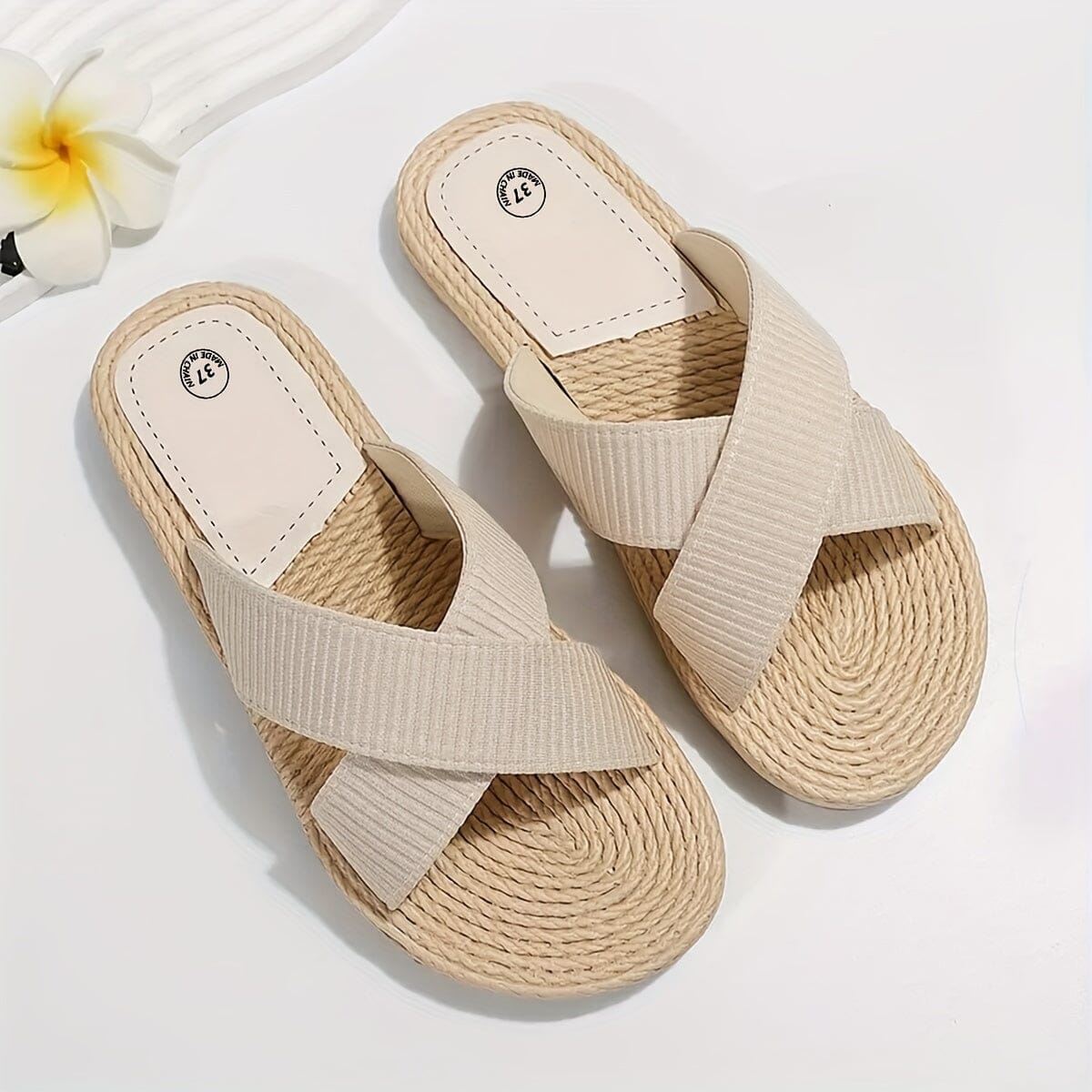 Alexa Comfortable Sandals with Solid Color