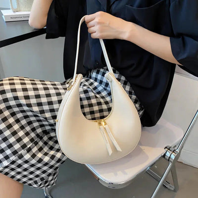 KLARA™ | Halve Moon Leather Handbag